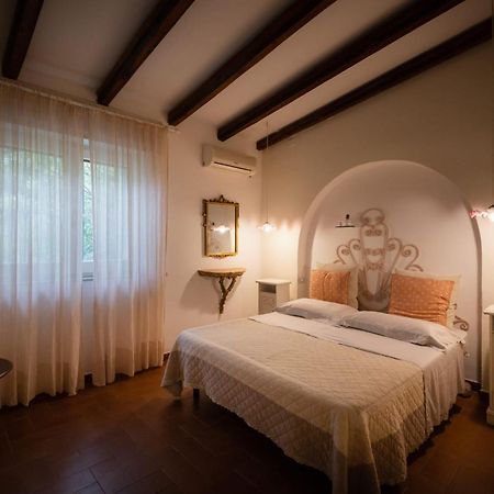 Villa Memia Lendinuso المظهر الخارجي الصورة